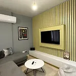 Joni's At Mali I Robit Golem (Tirana)