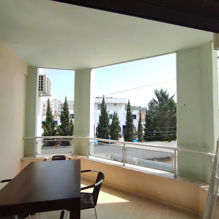 Joni's At Mali I Robit * Golem (Tirana)