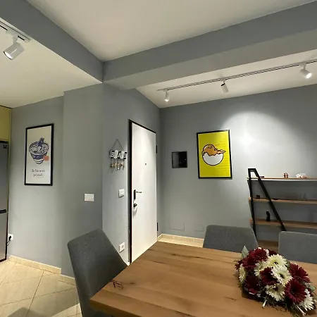 Joni's At Mali I Robit