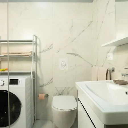 Apartment Joni's At Mali I Robit Golem (Tirana)