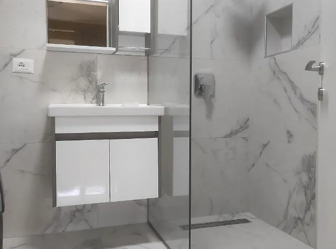 公寓 Joni's At Mali I Robit